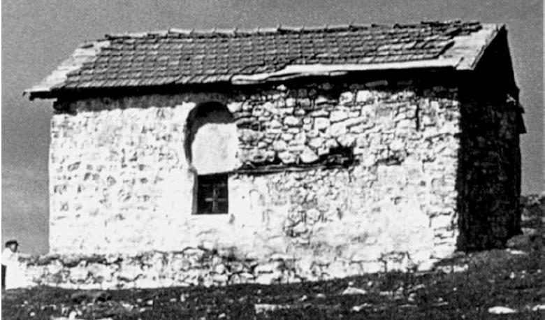 βασισμένα στις γενικές αρχές που διέπουν τις κατοικίες και κυρίως τις εκκλησίες.