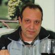 «Αυτό θα βελτιώσει την ποιότητα των αμπελώνων και κατ επέκταση των ελληνικών κρασιών», τονίζει ο κ. Χαρτοδιπλωμένος.