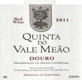 Dow s 2011 Vintage Porto Μια εξαιρετική χρονιά στην περιοχή γύρω από το χωριό Πινιάο της Πορτογαλίας ίσως η καλύτερη της τελευταίας 50ετίας, οδήγησε στην παραγωγή κρασιών με