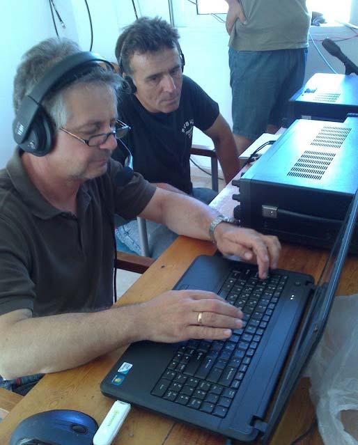 Σελίδα 47 Εµείς όµως περάσαµε καλά και το ευχαριστηθήκαµε παρά το δούλεµα πού έπεσε από τους επισκέπτες παρηγορητές, διάβαζε,