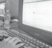 διεθνή νέα 15 Με την ύφεση και τη λιτότητα παλεύει η Φινλανδία Η Φινλανδία ήταν από τους σφοδρότερους επικριτές της Ελλάδας στην Ευρώπη κατά την κρίση χρέους, κατηγορώντας τη χώρα ότι δεν κατάφερε να