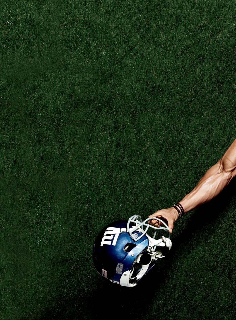 Είναι ο πιο FIT αντρας στο NFL και τυγχάνει να παiζει στην λιγότερο αξιοσέβαστη θέση στο γήπεδο. Αλλά ο παίχτης της N.Y.