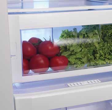 ΣΕ ΑΡΜΟΝΙΑ ΜΕ ΣΑΣ ΠΡΑΚΤΙΚΟΤΗΤΑ Μπλε ζώνη Η αποκλειστική τεχνολογία μπλε φωτισμού της Blomberg επιτρέπει σε φρούτα και λαχανικά να συνεχίσουν τη φωτοσύνθεση όσο βρίσκονται στο ψυγείο.