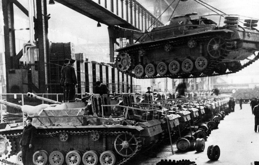 Εξαγωγές ορυκτών Χρώμιο 1943 33.000 τόνοι 1944 31.600 τόνοι Βωξίτης 1941-1944 91.