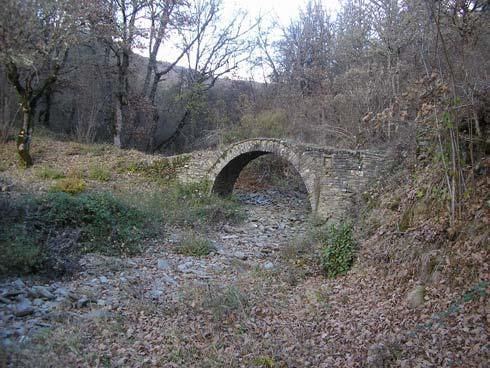 Πέτρινο γεφύρι στο Ν.