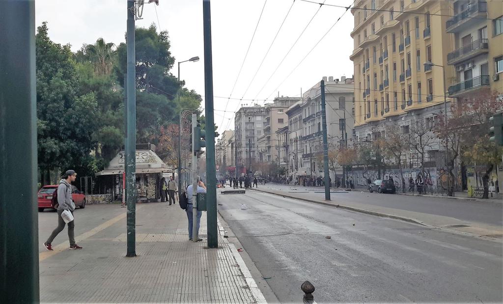 Περιτριγυρισμένο σήμερα