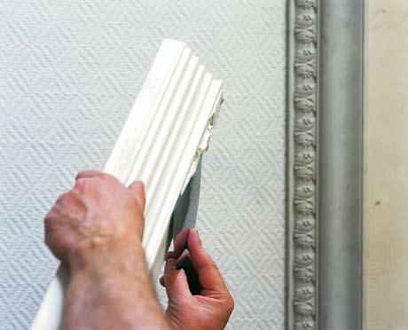 LEPIDLO NA DEKORAČNÉ A IZOLAČNÉ PRVKY Akrylátové tmeliace lepidlo pripravené na použitie SEM-DECO je vhodné na pokladanie nástenných izolačných a dekoračných prvkov: obklady a dosky z polystyrénu,