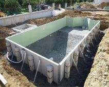 PVC. Μια σύγχρονη πισίνα κατασκευασμένη με την διαδικασία των χαλύβδινων πάνελ