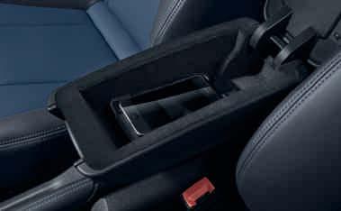Εξοπλισμοί Φώτα Σχεδίαση Τιμόνια/Χειριστήρια όργανα Άνεση Infotainment Συστήματα υποβοήθησης Τεχνολογία/Ασφάλεια Επέκταση εγγύησης Audi Συστήματα υποβοήθησης Audi phone box⁵ Συνδιαλέξεις μέσα στο