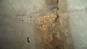 Na mjestima segregacije oštećen je beton i otpada površinski sloj te dolazi do korozije armature.