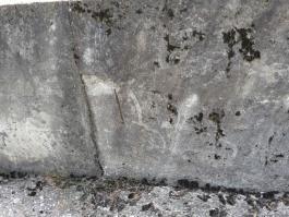Bušenje rupa u betonu za injektiranje Bušenje rupa Ø12 mm dubine do 20 cm, na razmaku 15-50 cm i pod kutom 45, za injektiranje malih pukotina uz obavezno presijecanje pukotina te ugradnju PVC