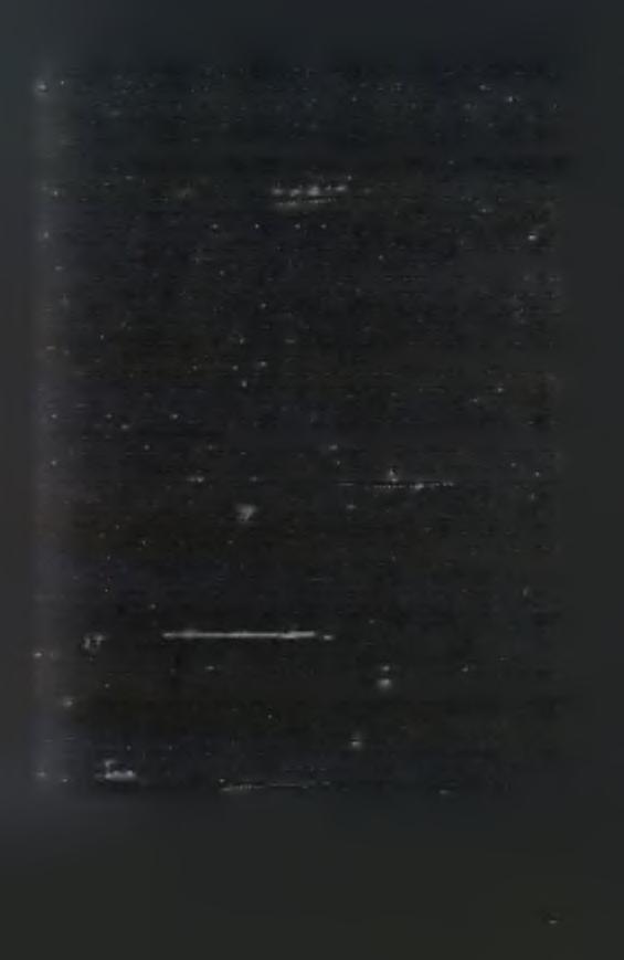 συνέπεια τα φυτά να δυσκολεύονται περισσότερο να αποσπάσουν το νερό από το έδαφος. Διαδοχικά, τα άλατα συσσωρεύονται με αποτέλεσμα η καλλιέργεια να εξασθενίζει.