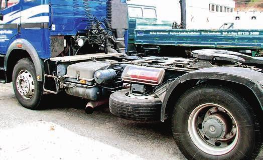7 Στεγνωτήρας αέρα 7.1 Βασικές αρχές Ένα ιδιαίτερο είδος διήθησης αποτελεί ο στεγνωτήρας αέρα. Εφαρμόζεται κυρίως στο σύστημα τροφοδοσίας πεπιεσμένου αέρα μεσαίων και βαρέων επαγγελματικών οχημάτων.