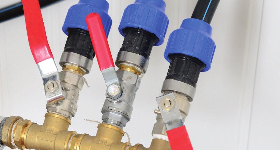 Potenza termica nominale/nominal heat output kw Kcal/h 12 Quantità acqua in caldaia/ Water amount