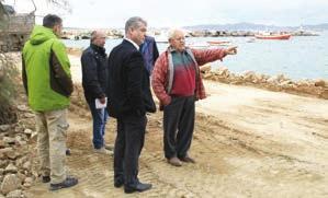 ευρώ), είναι το μεγαλύτερο που υλοποιείται αυτή τη στιγμή στην Πάρο. Τα αρχικά έργα αφορούν την επιχωμάτωση του χερσαίου τμήματος του λιμανιού.