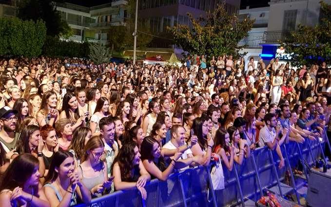Στιγμιότυπα από τις συναυλίες και τις εκδηλώσεις κατά τη διάρκεια της «Λευκής Νύχτας» στον Δήμο Ιλίου.