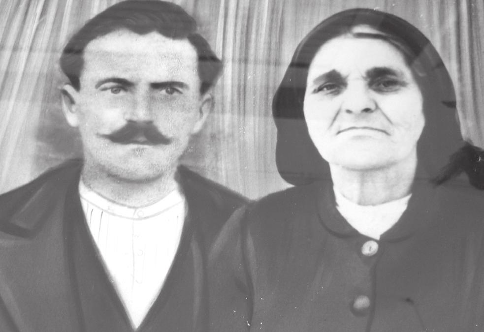 Σε μεικτές ομάδες πήραν μέρος ποδοσφαιριστές όλων των ηλικιών (παλαίμαχοι μέχρι και μικρά παιδιά).