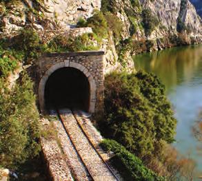 τεχνίτες της δυτικής Μακεδονίας και της Ηπείρου και συνδυάζουν την τοπική με την οθωμανική αρχιτεκτονική.