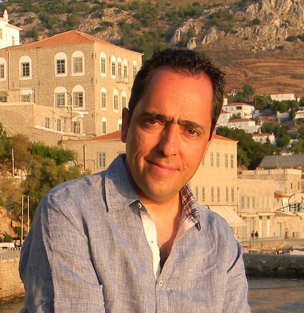 ΒΙΟΓΡΑΦΙΚΟ ΣΗΜΕΙΩΜΑ Δρ. Γιάννη Θεοδωρίδη Καθηγητή Πανεπιστηµίου Πειραιώς Τελευταία ενηµέρωση: 29.08.2017 Εν συντοµία: ο Δρ.