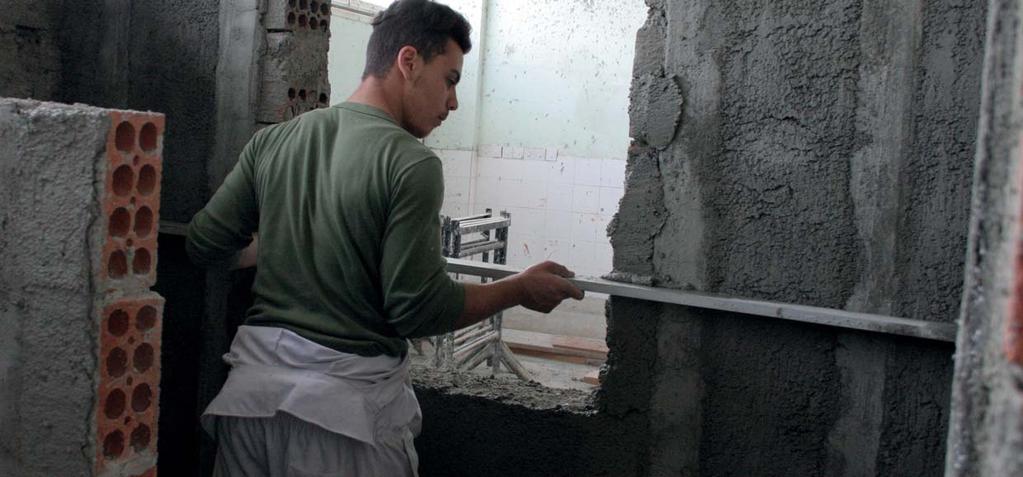 Χρειάζεται ακόμη, να είναι συνεργάσιμοι, προσεκτικοί, ακριβείς και σχολαστικοί, με αίσθημα ευθύνης και συνέπεια στη δουλειά τους.