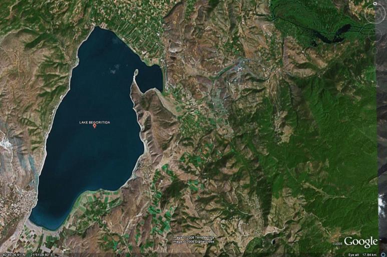 Η λίμνη βρίσκεται κοντά σε οικισμούς με αποτέλεσμα τα νερά της να χρησιμοποιούνται για οικιστική ανάπτυξη, για διάφορες γεωργικές δραστηριότητες, αλλά και για την παραγωγή ηλεκτρικής ενέργειας.