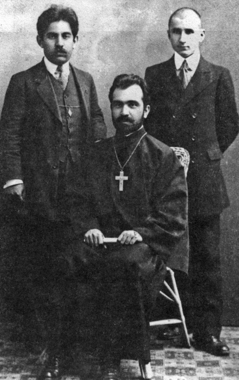 Ο Φαν Νόλι με τον M. S.