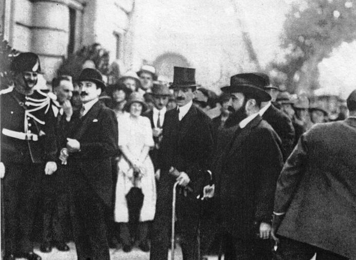 της αλβανικής αντιπροσωπείας στην Κοινωνία των Εθνών, ο Φαν