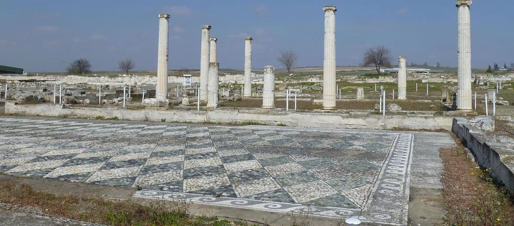 1η Ημέρα: Αθήνα Αρχαιολογικό Πάρκο Δίου Θεσσαλονίκη Αναχώρηση από Αθήνα στις 07.