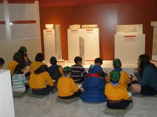 Στις 5 Φεβρουαρίου επισκέφθηκαν το Επιγραφικό Μουσείο 30 μέλη του 9ου συστήματος Ναυτοπροσκόπων, ηλικίας 7 έως 18 ετών, τα οποία παρακολούθησαν εκπαιδευτικό πρόγραμμα με