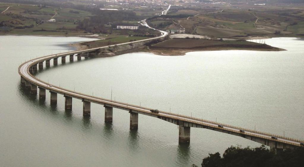 0m ολισθαίνοντες ξυλότυποι προωθούμενο φορείο Οδική γέφυρα Σερβίων (1975) (Καθ.