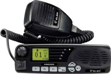 STATII RADIO VHF/UHF PRODUSE 36 Alan HM135S cu 5 tonuri Dedicată taximetriştilor care vor să emită la distanţe mari Caracteristici principale: > Frecvenţă: 135-174MHz > 250 de canale > Putere de