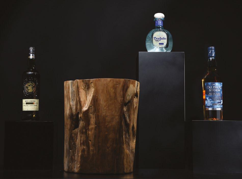 18 19 A ES U R BA T H ET Natural Olive Wood #1814A 1b. Talisker Storm 0.7lt 1b. Don Julio Blanco 0.