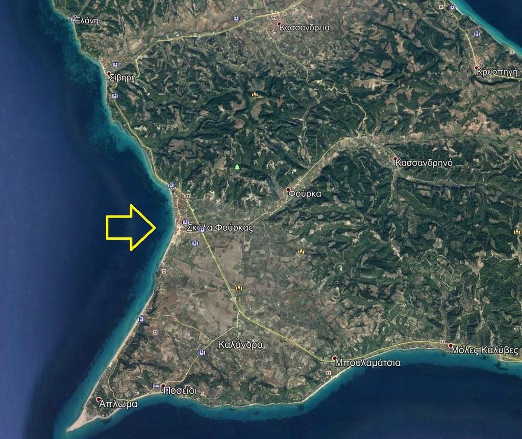 Εικόνα 24: Χάρτης Προσανατολισμού (Google Earth) Το πρόβλημα της διάβρωσης της ακτής του οικισμού της Φούρκας ξεκίνησε τα τελευταία δέκα χρόνια περίπου και πιθανόν να σχετίζεται με την ολοκλήρωση των