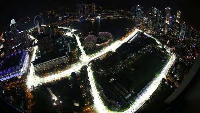 - Ο νυχτερινός αγώνας της Marina Bay στη Σιγκαπούρη, δεν έχει κάτι το καινοτόμο, από πλευράς αρχιτεκτονικής της πίστας αλλά έχει από πλευράς ώρας διεξαγωγής του αγώνα, μιας και αυτός είναι νυχτερινός.