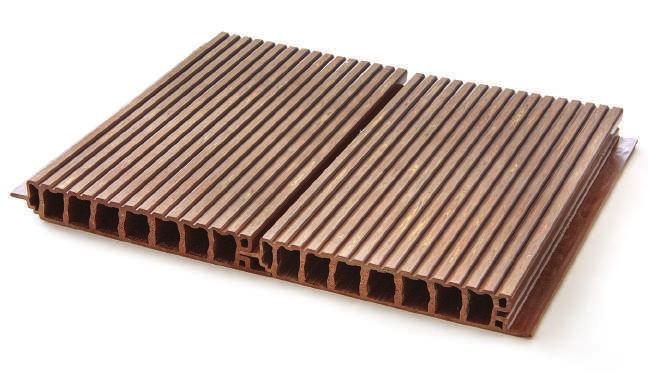 PVC DECK ΔΙΑΘΕΣΙΜΟΙ ΧΡΩΜΑΤΙΣΜΟΙ ΚΑΙ ΜΗΚΗ Οι διαφορετικές χρωματικές επιλογές, είτε μονόχρωμες είτε σε απομίμηση ξύλου, καθώς και η ποικιλία σε διαθέσιμα μήκη, δίνουν απεριόριστες δυνατότητες