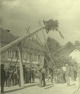 (1951-1952) ŽIVAHEN UTRIP NAŠEGA ŽELEZARSKEGA KRAJA V ZAČETKU PETDESETIH LET Ko je vigred leta 1951 prišla tudi v Mežiško