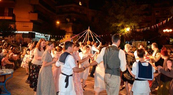 Ἡ ἐτήσια γιορτὴ τῶν νέων τῆς Ἐνορίας μας Τὴν Κυριακή, 2 Ἰουλίου, παρακολουθήσαμε μιὰ ἐπαγγελματικὴ - γιὰ μιὰ ἀκόμη χρονιὰ - γιορτὴ τῶν Κατηχητικῶν Σχολείων τῆς Ἐνορίας μας σὲ συνεργασία μὲ μαθητὲς