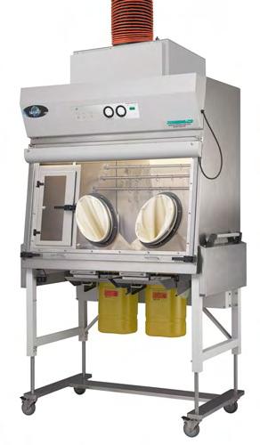 Isolators Containment Aseptic Compounding Isolators Οι μονωτές (isolators) είναι επίσης συσκευές ελεγχόμενου αέρα, με σταθερά τοιχώματα, επιφάνεια εργασίας και οροφή, αεροστεγώς κλεισμένα.