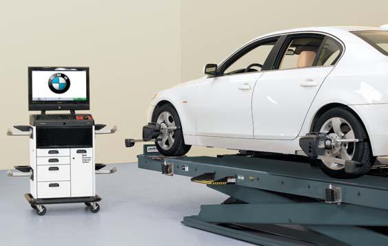 MERANIE GEOMETRIE prevedenie pre značkové servisy Elektronická geometria BMW KDS II Zodpovedá zariadeniu WA HS401, ale obsahuje špecifi cký software a postupy pre servisy BMW a naviac: - LIVE RIDE