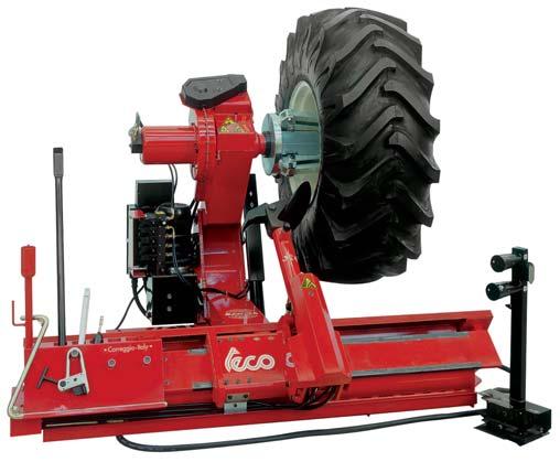 - 2-rýchlostný elektrohydraulický pohon, TC54 1-rýchlostný - 2-rýchlostné upínacie hydraulické samocentrujúce skľučovadlo s automatickým pohybom - manuálny pohyb držiaka nástrojov (540S automatický