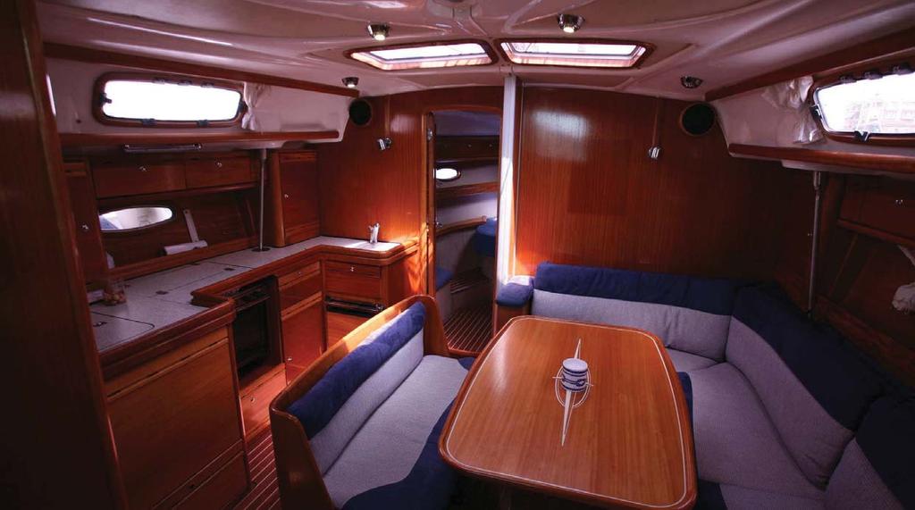 BAVARIA 42 Use an Experienced Skipper of Verde Mare Our boat is available with Skipper.