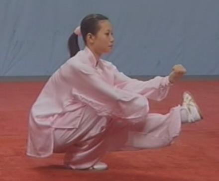 Dī Shì Qián
