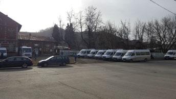 transport calatori se afla intr-o stare necorespunzatoare. Platforma de garare este insuficienta ca suprafata, astfel ca strada Eremia Grigorescu este folosita partial ca loc de stationare si garare.