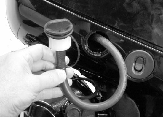 ΣΥΝΤΉΡΗΣΗ Εικονίδιο Ορισμός Εικονίδιο Ορισμός 58257 Βοηθητικός ιμάντας μετάδοσης κίνησης 58258 Φτερωτή αντλίας νερού Ξέπλυμα του συστήματος ψύξης Ξεπλύντε τις εσωτερικές διόδους νερού της εξωλέμβιας