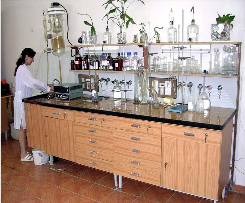 Torpaqların çirklənməsinin monitorinqi laboratoriyası Laboratoriya zəruri cihaz və avadanlıqlarla təchiz olunub və ildə 10.000 qədər analiz yerinə yetirilir.