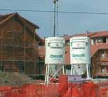 Poraba: ~ 5-6 kg/m 2 /2 mm Velikost zrn: do 1mm Tlačna trdnost: > 2,5 N/mm 2 Omalt CE Cementni estrih Industrijsko pripravljen cementni estrih iz cementa in peska za notranjo uporabo v stavbah (C25,