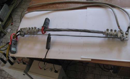 aluminijast lašč (slika 4.3). Slika 4.
