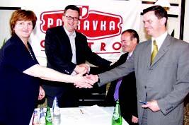 ISSN 1330-5204 www.podravka.com Godina XLII List dioniëkog druπtva Podravka Koprivnica Potpisan ugovor o poslovnoj suradnji s Arena turistom iz Pule Rukometaπice Podravke Vegete 11.