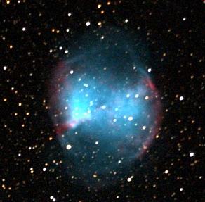 Planetarna meglica Ročka, M27 najsvetlejša in največja planetarna meglica severnega neba prva odkrita planetarna meglica (Messier, 1764) navidezna svetlost 7,5 m, velikost okoli 7 oddaljenost