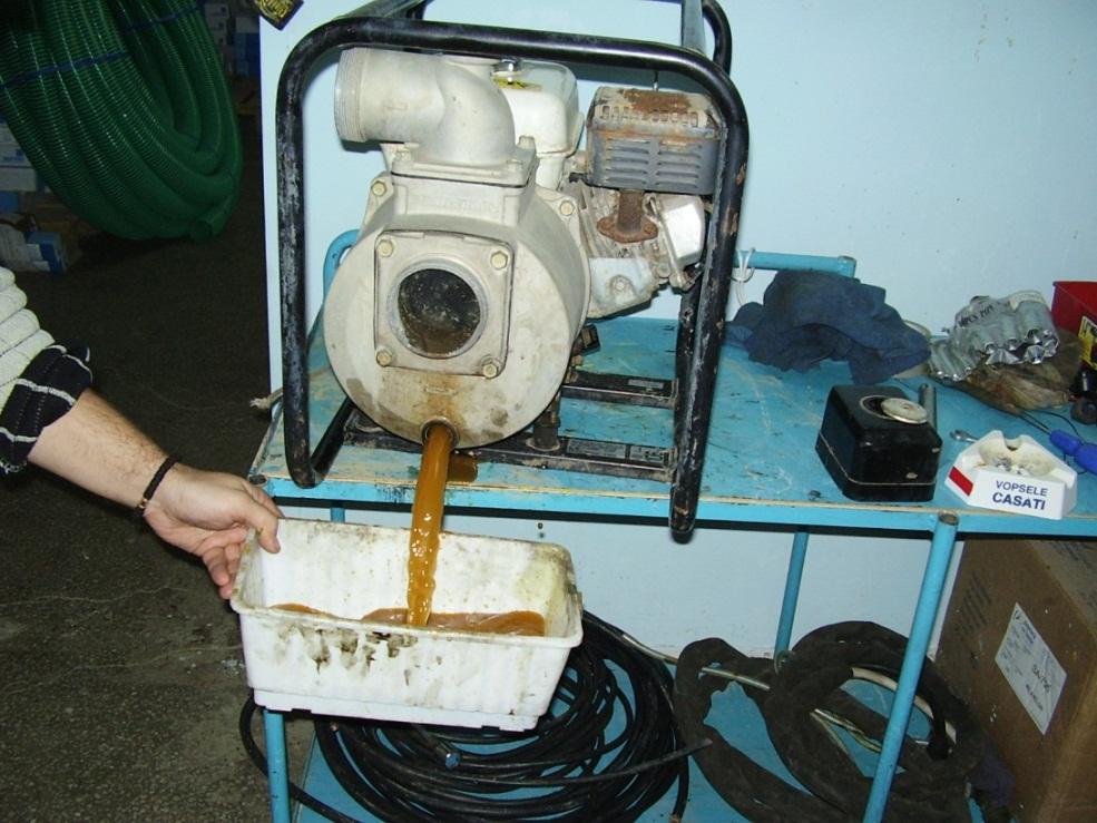 Costurile reduse de exploatare a motopompelor înseamnă costuri reduse la producţie, înseamnă profit mai bun după valorificarea producţiei. Motopompa se poate exploata de o singură persoană.